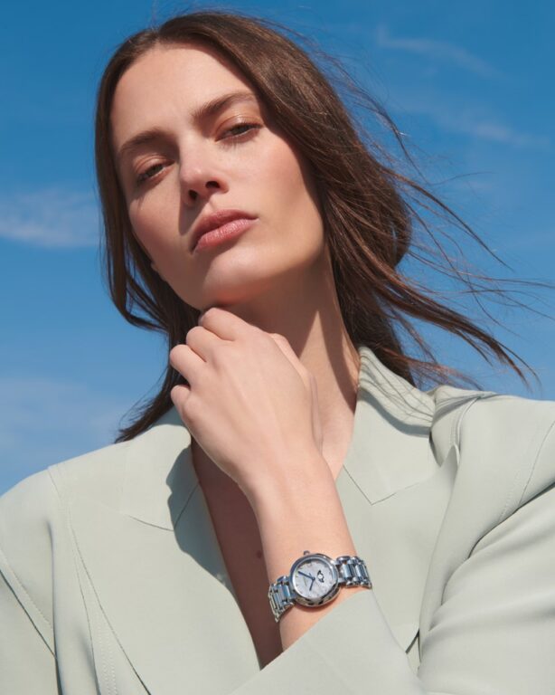 El detalle perfecto para mamá 😊 

La colección Longines PrimaLuna encarna la elegancia y la feminidad.
📍C/Ruiz Zorrilla, 9 12001
Castellón de la Plana.
#spain
👜 www.carlosguinot.com
#JoyeríaCastellón #JoyeriaCarlosGuinot #castellón #jewerly