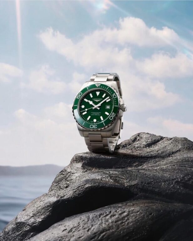 Rendimiento, con un carácter audaz.
El HYDROCONQUEST de esfera verde.

#Longines #HydroConquest #EleganceIsAnAttitude