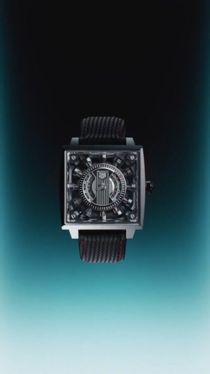 Listo para la acción. ⁣
⁣
Creado en colaboración con La Fabrique du Temps Louis Vuitton, el TAG Heuer Monaco Speed 12 es el punto donde la herencia del automovilismo y la alta complicación relojera se unen para llevarse mutuamente al límite.⁣
⁣
Impulsado por el nuevo Calibre TH84-00, esta edición limitada reinventa el icónico movimiento Spin Time con doce índices en forma de pistón que rodean el centro de la esfera, evocando el ritmo de un motor de alto rendimiento y reproduciendo su secuencia de encendido a través del movimiento relojero. ⁣
⁣
Presentado en una caja de titanio grado 5 de 40 mm con esfera esqueletizada que revela el mecanismo del movimiento con una profundidad extraordinaria, esta innovadora pieza captura la esencia de la competición, el rendimiento y la excelencia mecánica.⁣
⁣
#TAGHeuer #TAGHeuerMonaco