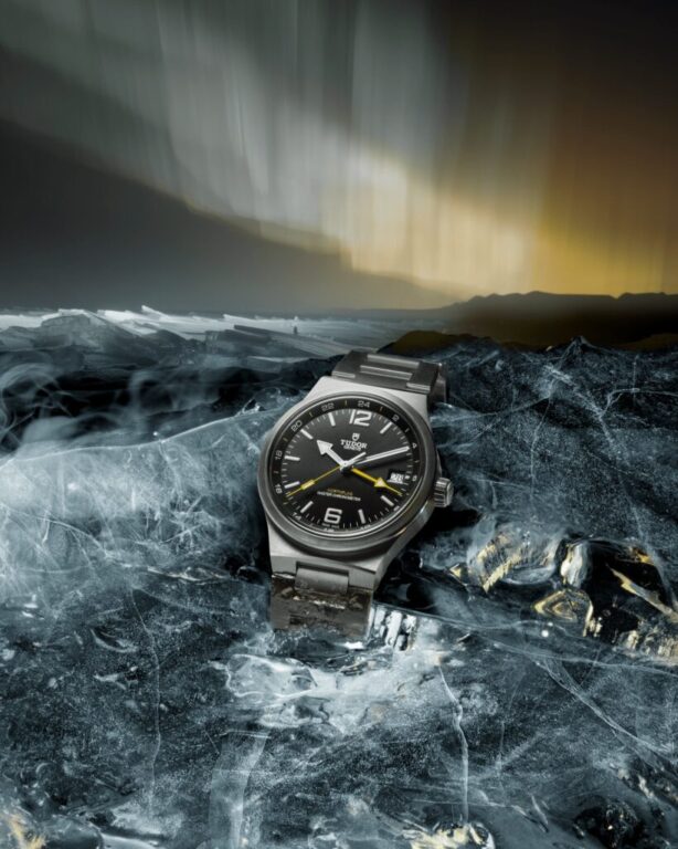Tradición, exploración y precisión en una nueva generación.
El nuevo TUDOR Northflag se inspira en el Ranger II de 1973 y lo reinterpreta con una caja de 40 mm, función GMT, brazalete integrado y cierre de ajuste rápido T-fit.
Un diseño con esencia histórica y prestaciones actuales.
#TudorWatch #BornToDare #TUDORNorthflag #LuxuryWatches #JoyeriaCarlosGuinot #Castellon #JoyeriasCastellon