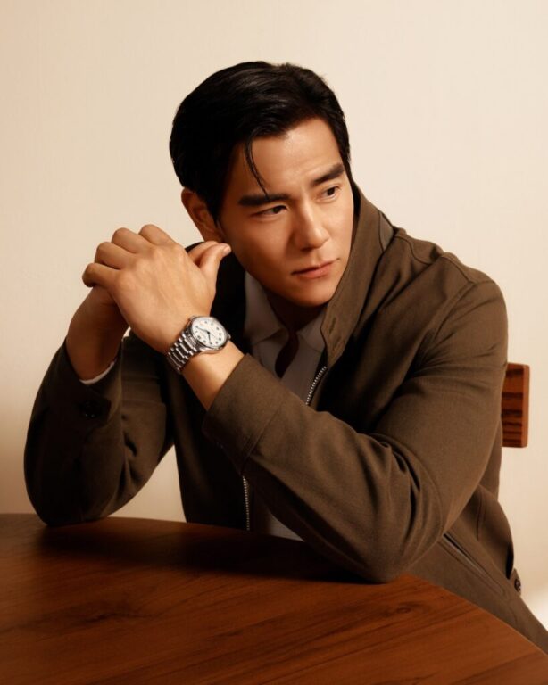 Elegancia atemporal y precisión suiza. ✨

El Longines Master Collection destaca por su esfera plateada con motivo grano de cebada y su elegante brazalete de acero inoxidable.

Descúbrelo en Joyería Carlos Guinot.

#Longines #LonginesMasterCollection #RelojLongines #RelojAutomatico #RelojeriaSuiza #RelojesDeLujo #JoyeriaCarlosGuinot #JoyeriaCastellon