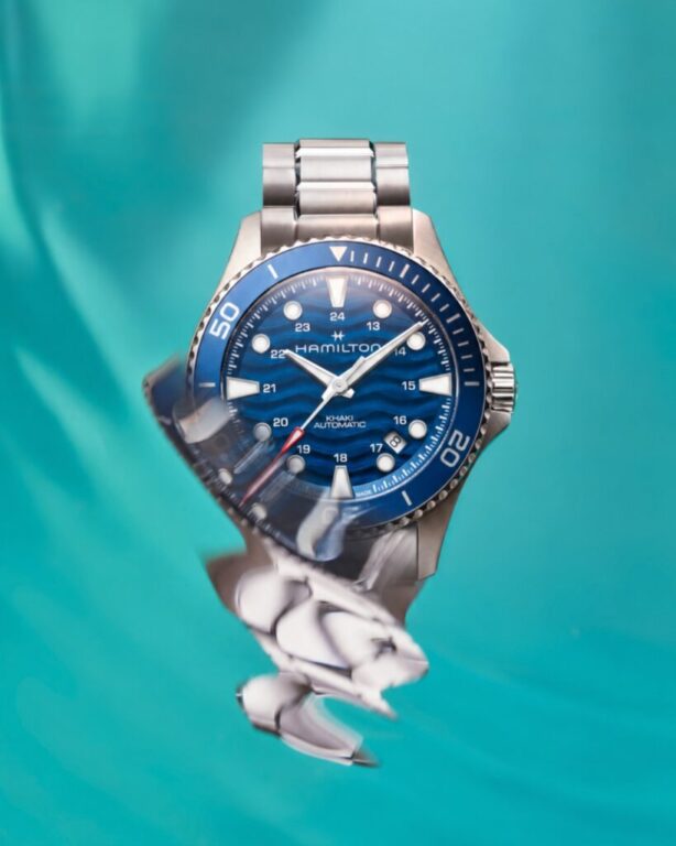 Espíritu de aventura. Atención a cada detalle.

El Hamilton Khaki Navy Scuba Auto de 40 mm combina movimiento automático, resistencia al agua de 100 metros y bisel unidireccional de 60 minutos. Su esfera azul ondulada completa un conjunto con carácter propio.

Ven a conocerlo a nuestra boutique de Castellón.

#Hamilton #KhakiNavy #RelojesAutomáticos #JoyeriaCarlosGuinot #Castellon