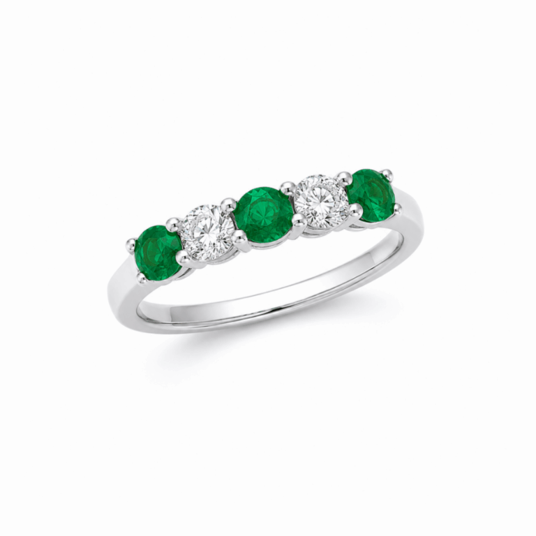 ANILLO DE ORO BLANCO CON DIAMANTES Y ESMERALDA