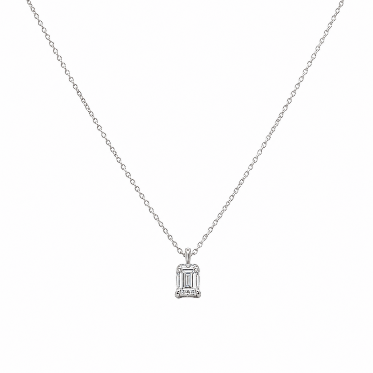 COLGANTE DE ORO BLANCO CON DIAMANTE