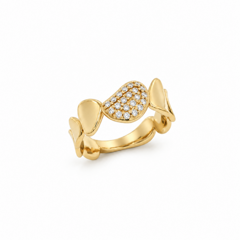 ANILLO EN ORO AMARILLO CON DIAMANTES