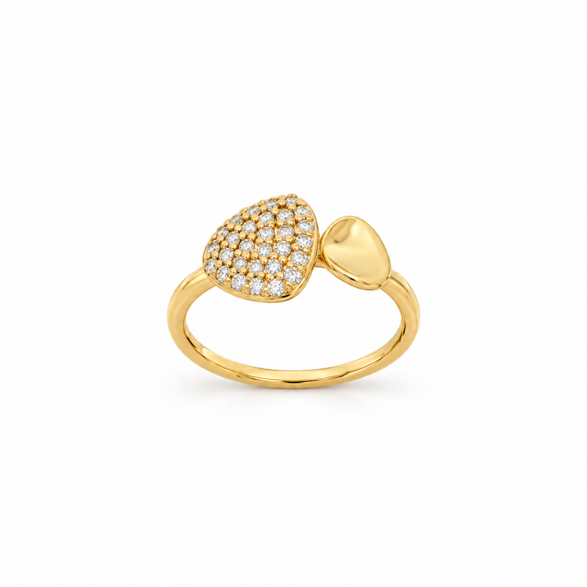 ANILLO EN ORO AMARILLO CON DIAMANTES