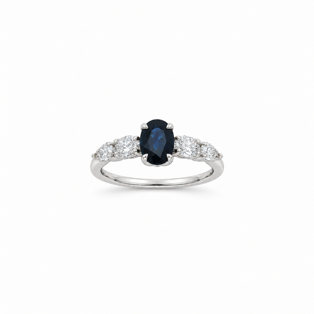 ANILLO EN ORO BLANCO CON ZAFIRO Y DIAMANTES