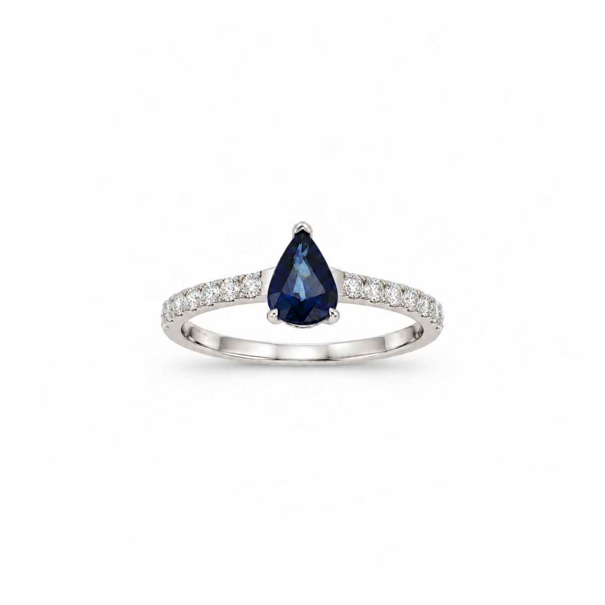 ANILLO EN ORO BLANCO CON ZAFIRO Y DIAMANTES
