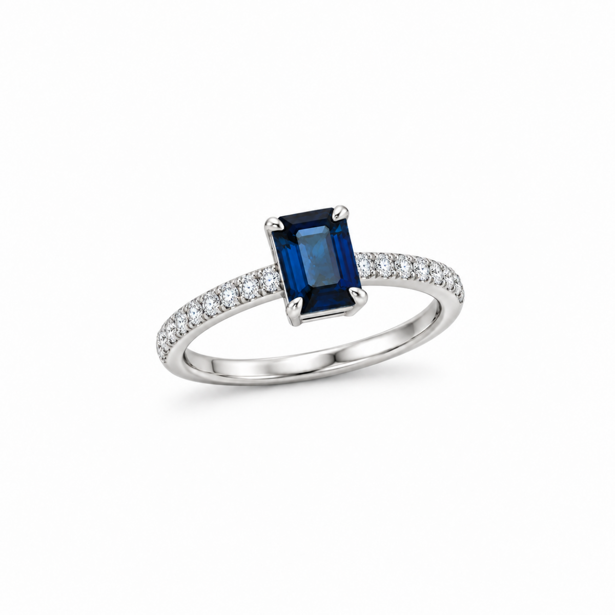 ANILLO EN ORO BLANCO CON ZAFIRO Y DIAMANTES