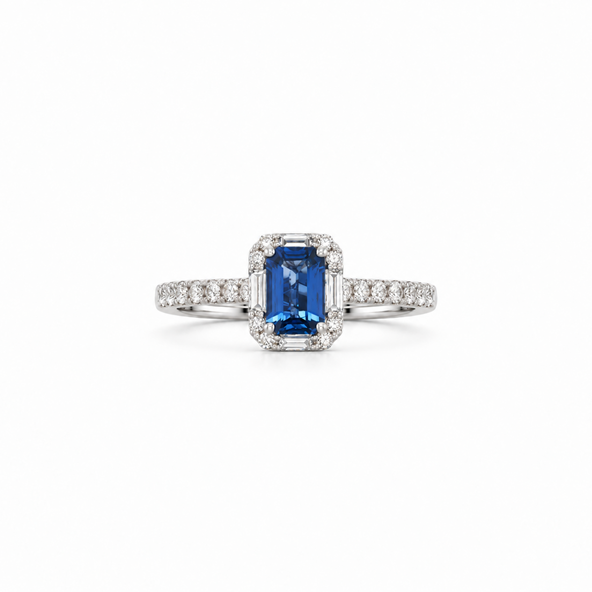 ANILLO EN ORO BLANCO CON ZAFIRO Y DIAMANTES