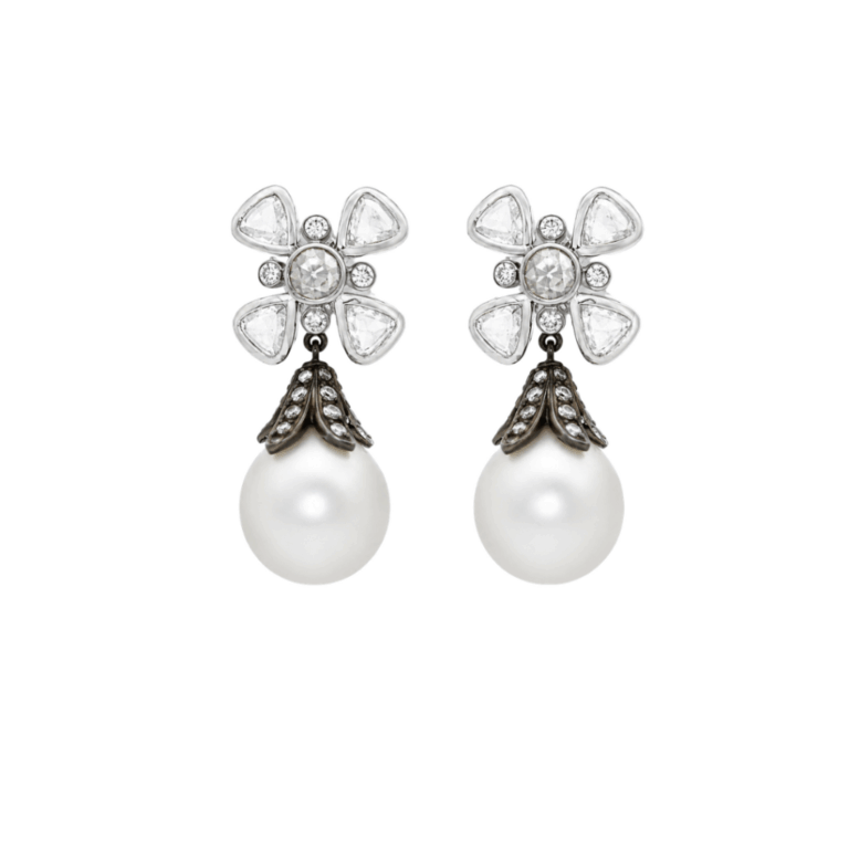 PENDIENTES DE ORO BLANCO CON DIAMANTES Y PERLA