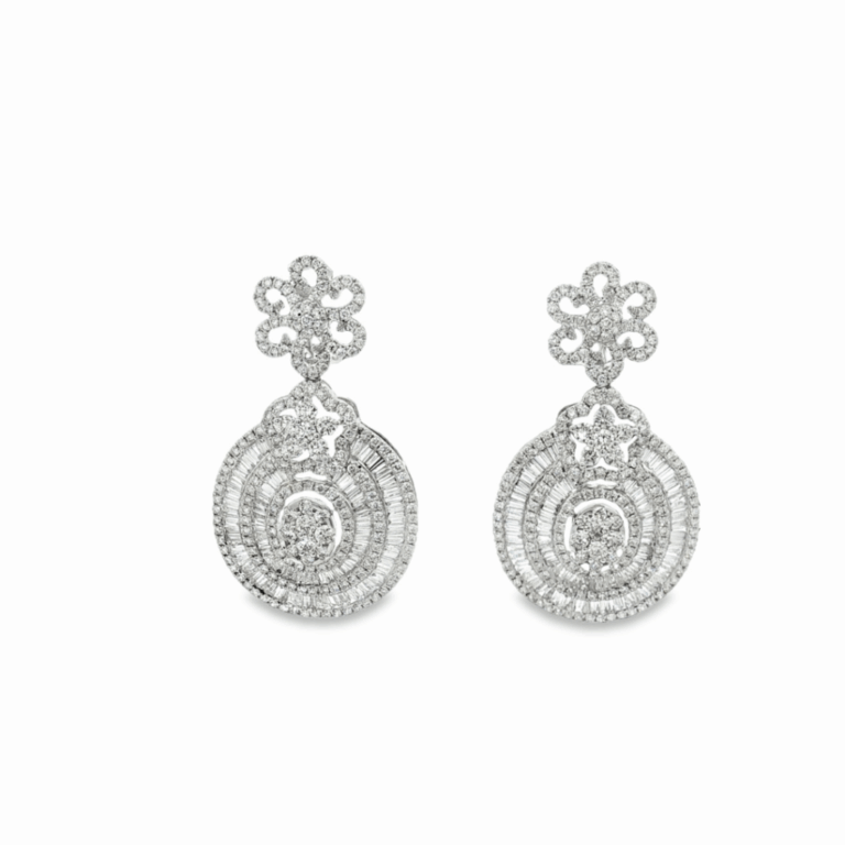 PENDIENTES DE ORO BLANCO CON DIAMANTES TALLA BRILLANTE Y BAGETTE