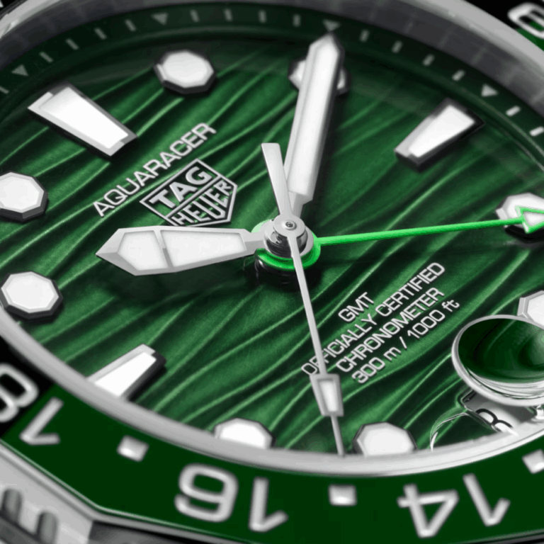 TAG HEUER AQUARACER PROFESSIONAL 300 GMT 42MM - Imagen 4