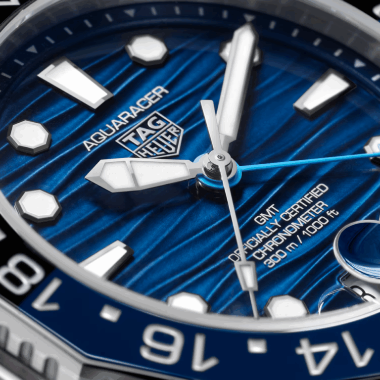 TAG HEUER AQUARACER PROFESSIONAL 300 GMT 42MM - Imagen 4